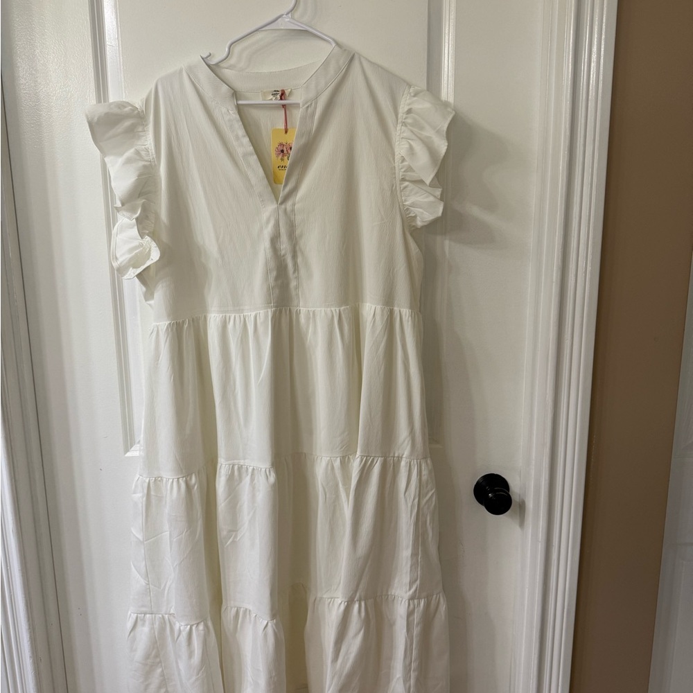 Entro Cream Sleeveless V-Neck Sundress